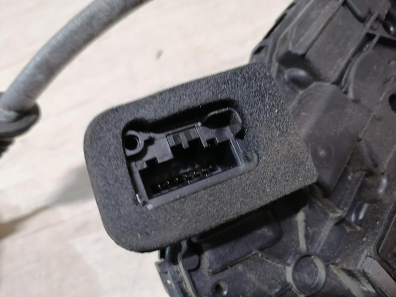 Rapid 2 замок двери передний левый