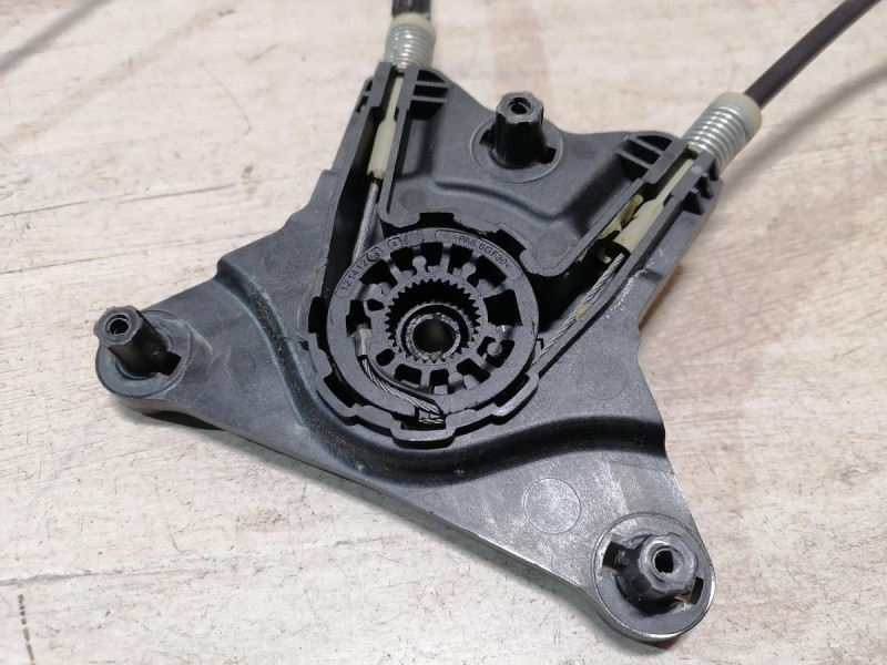 Rapid 2 стеклоподъемник передний правый