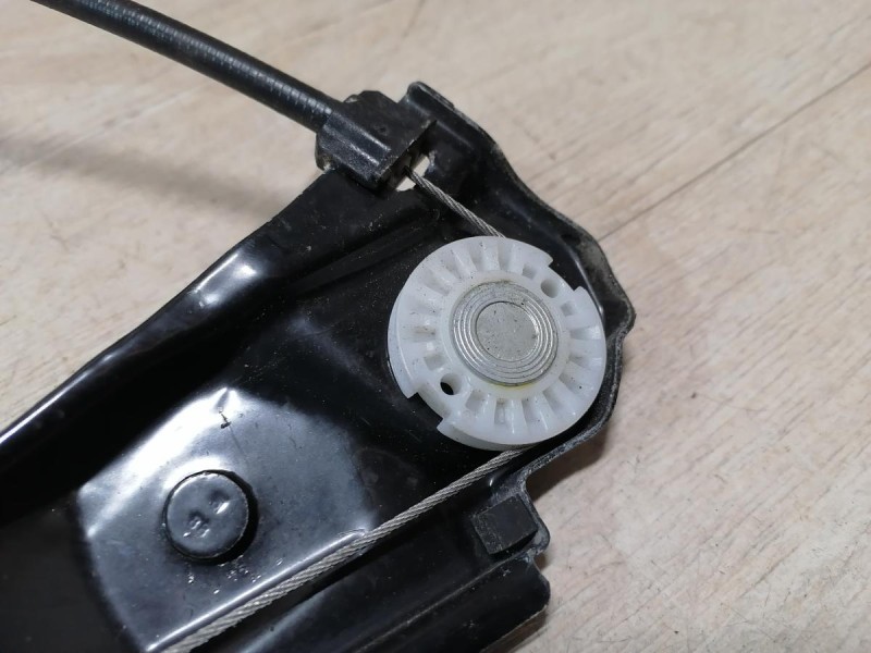 Rapid 2 стеклоподъемник задний правый