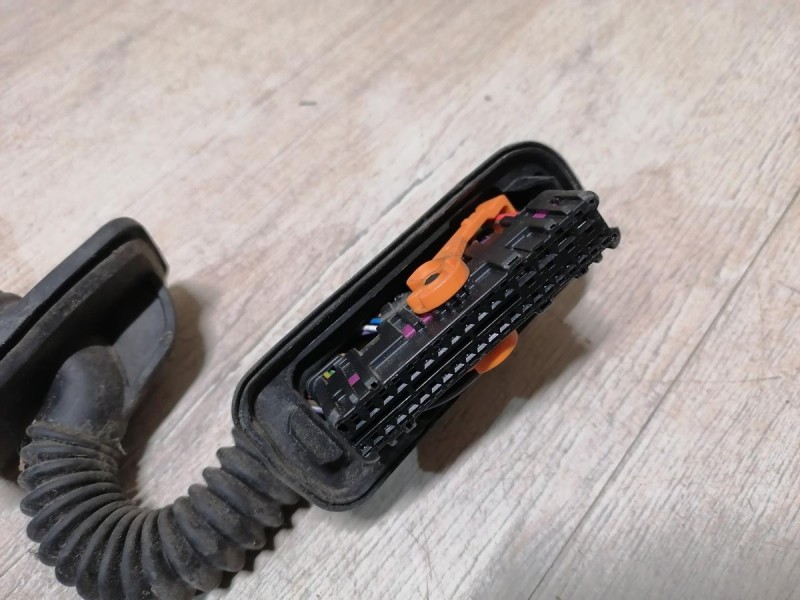 Rapid 2 проводка двери передняя левая