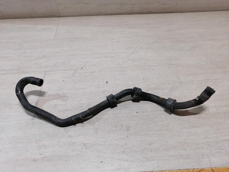 Rapid 2 патрубок охлаждения двигателя c0121109a