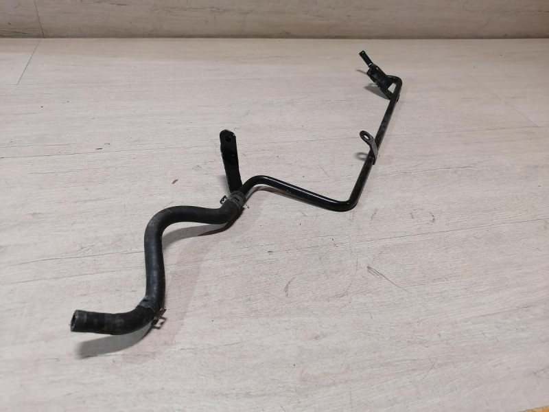 Rapid №2 патрубок охлаждения двигателя 6r0121447bd