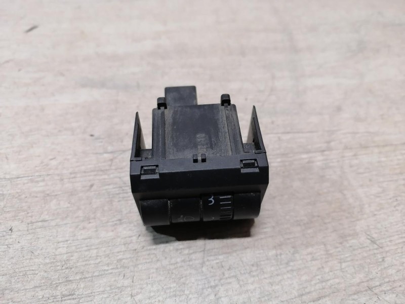 Rapid 2 кнопка корректор фар