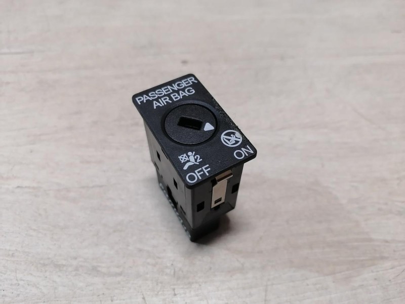 Rapid №2 выключатель подушки безопасности пассажира