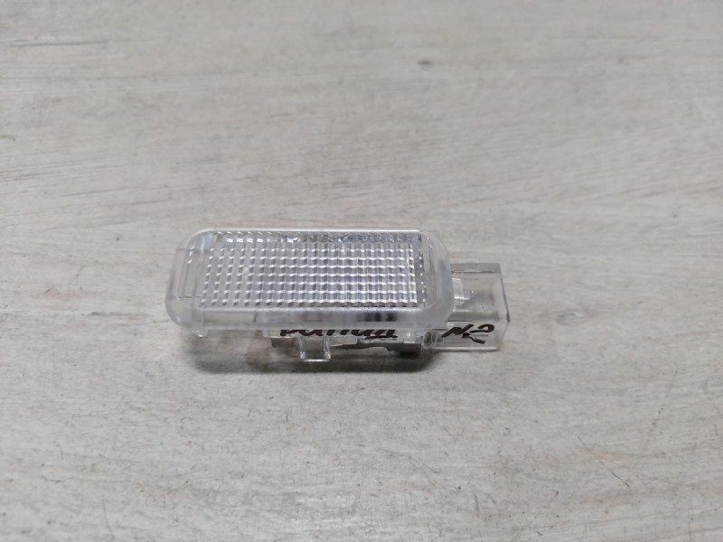 Rapid №2 плафон багажника