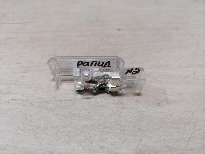 Rapid №2 плафон багажника