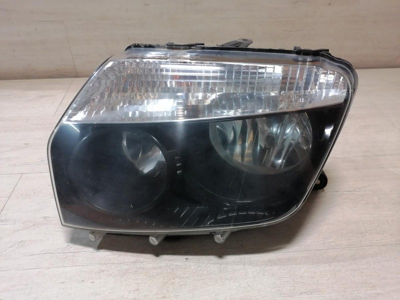 Duster №6 фара левая деф