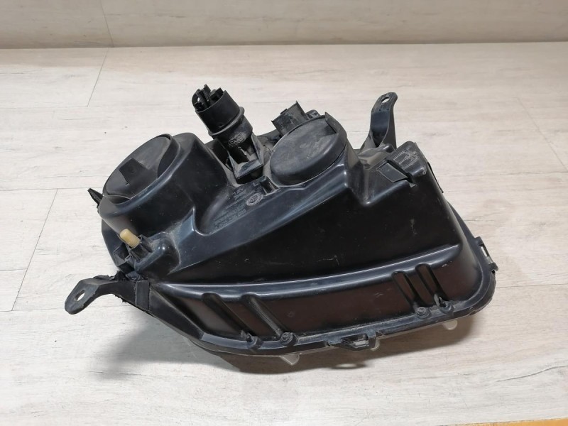 Duster №6 фара левая деф