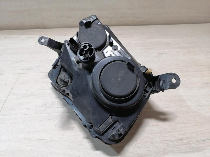 Duster №6 фара левая деф