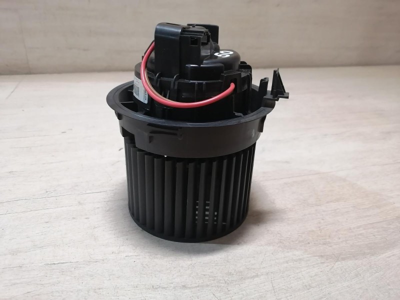 Logan №50 моторчик печки