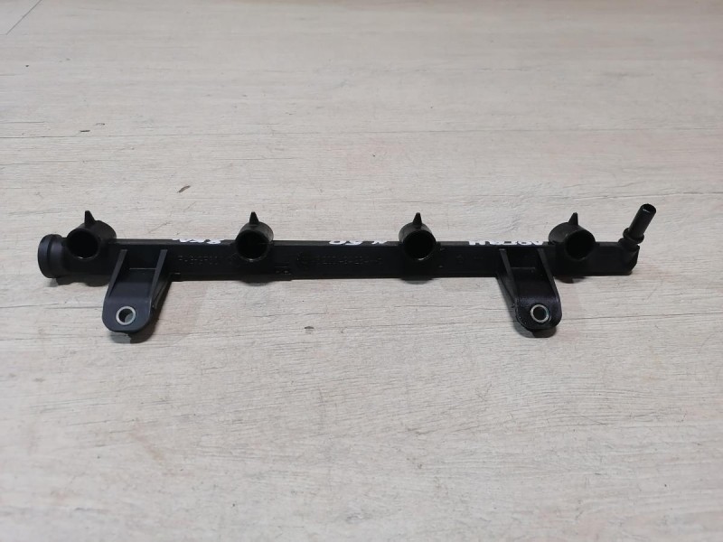 Logan №50 рампа топливная 8 кл