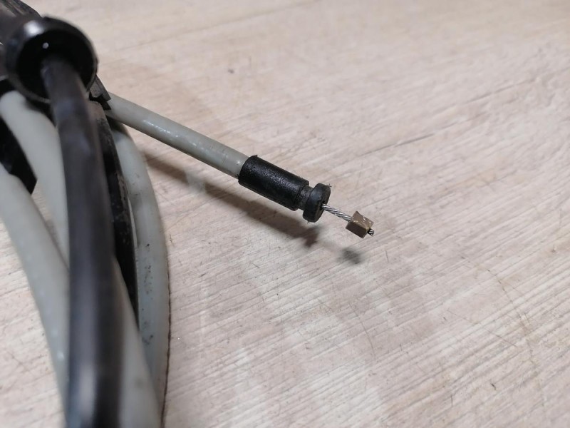 Logan №50 трос капота корректора фар до рест