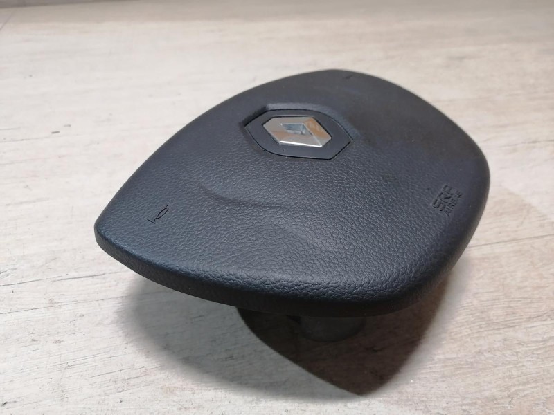 Logan №50 подушка безопасности в руль до рест