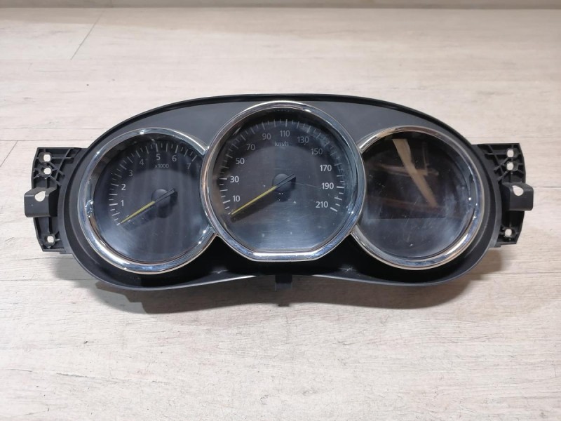 Logan №50 панель приборов