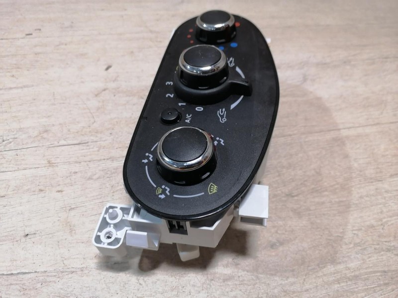 Logan №50 блок управления кондиционером