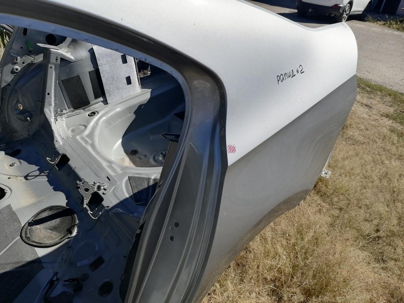 Logan №50 поводок дворника правый