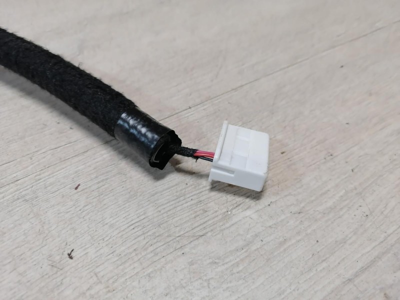 Logan №50 проводка плафона салона