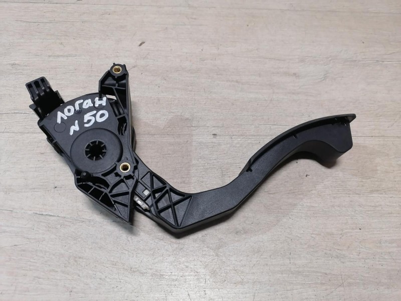 Logan №50 педаль газа