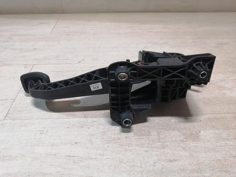 Logan №50 педаль сцепления