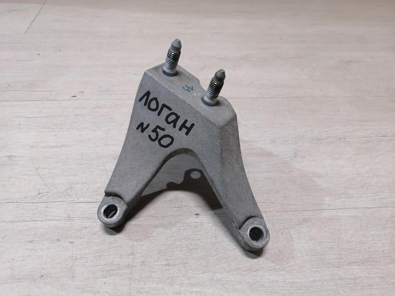 Logan №50 кронштейн верхней подушки коробки