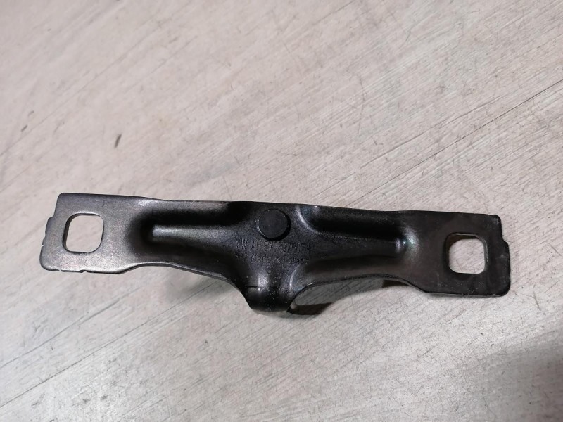 Rapid 2 петля замка багажника