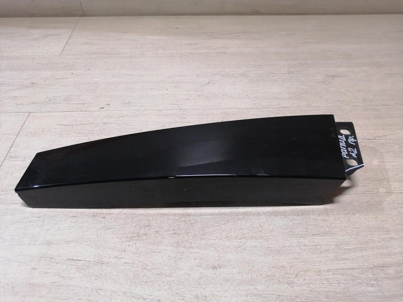 Rapid №2 накладка средней стойки наружная правая деф