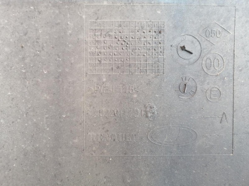 Logan №50 бампер задний деф