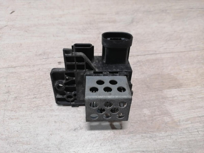 Logan №50 резистор вентилятора охлаждения двигателя с конд деф