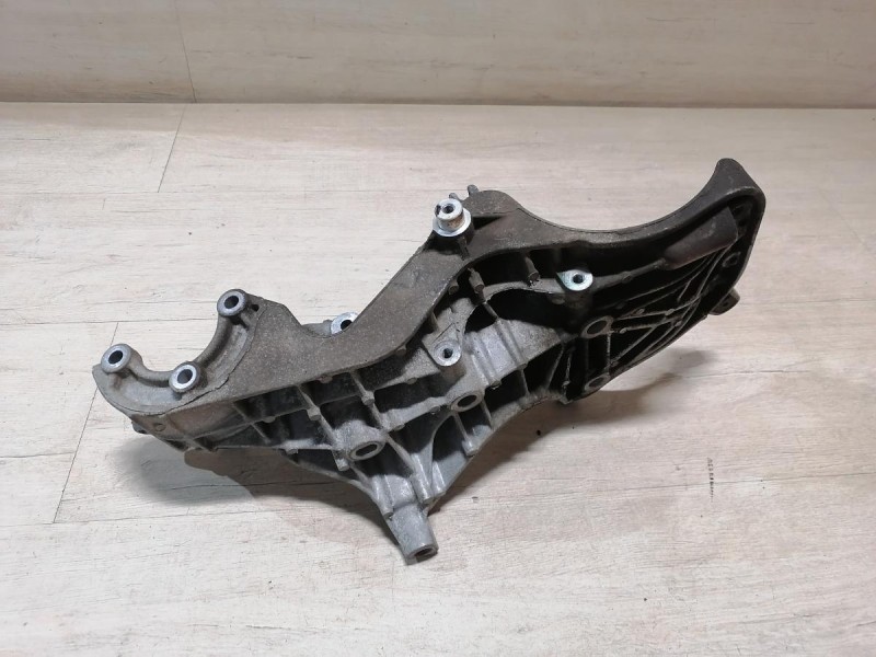 Logan №50 кронштейн генератора кондиционера