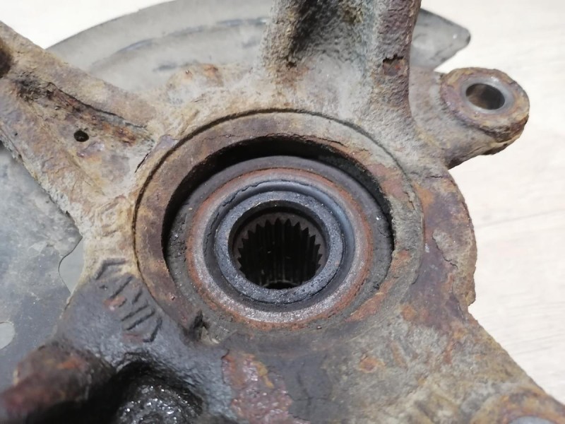 Logan №50 кулак левый