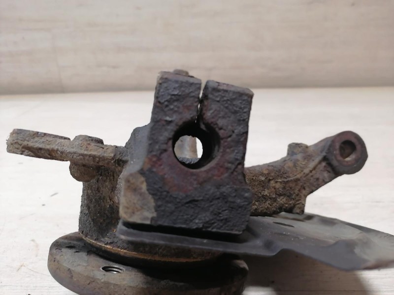 Logan №50 кулак правый