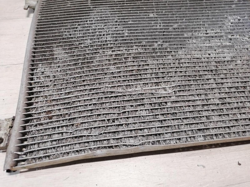 Logan №50 радиатор кондиционера деф