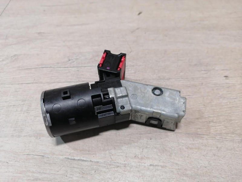 Logan №50 замок зажигания к-кт деф