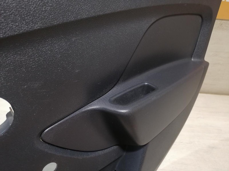 Logan №50 обшивка двери задняя правая мех