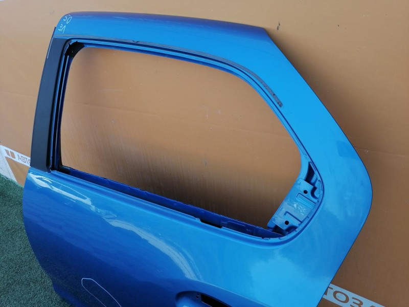 Logan №50 дверь задняя левая деф