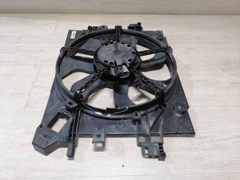 Sandero №15 диффузор в сборе конд деф