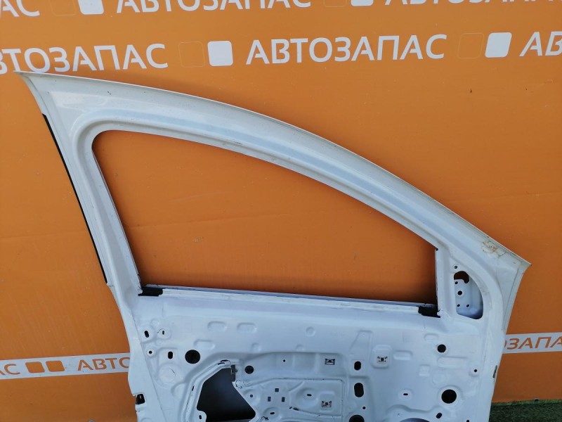 Sandero №15 дверь передняя левая рамка деф