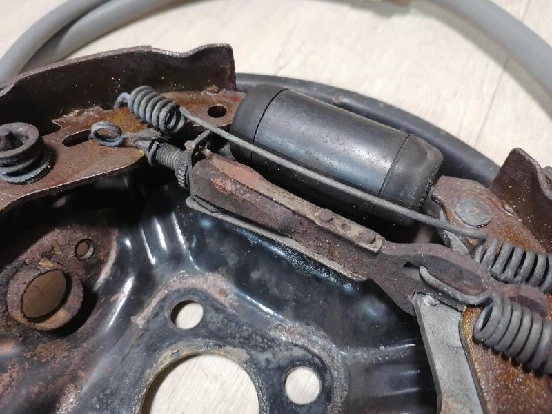 Sandero №15 барабан левый в сборе