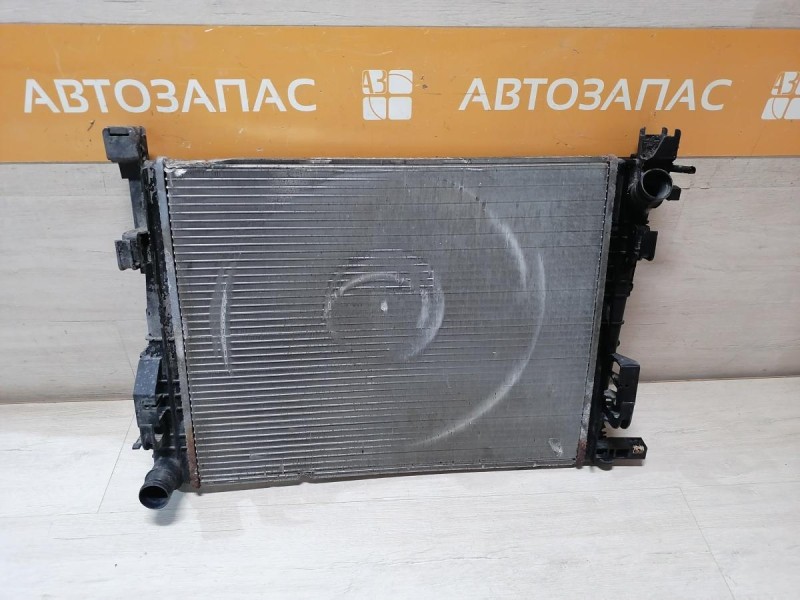 Sandero №15 радиатор охлаждения двигателя деф