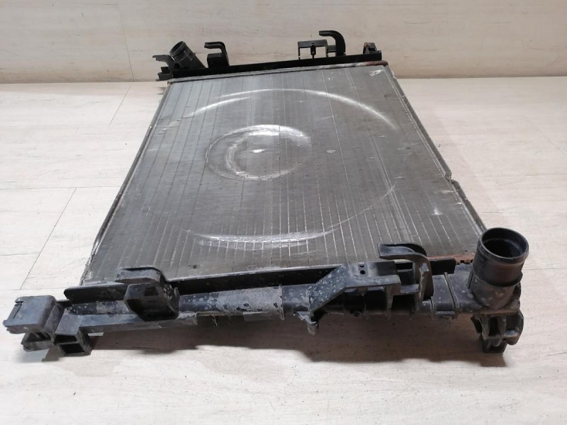 Sandero №15 радиатор охлаждения двигателя деф