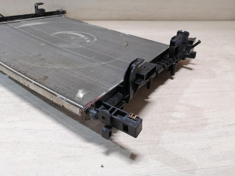 Sandero №15 радиатор охлаждения двигателя деф