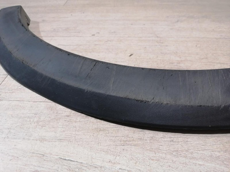 Sandero №15 расширитель крыла передний правый деф