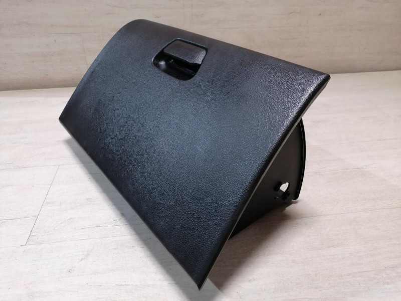 Rio 3 №10 бардачок