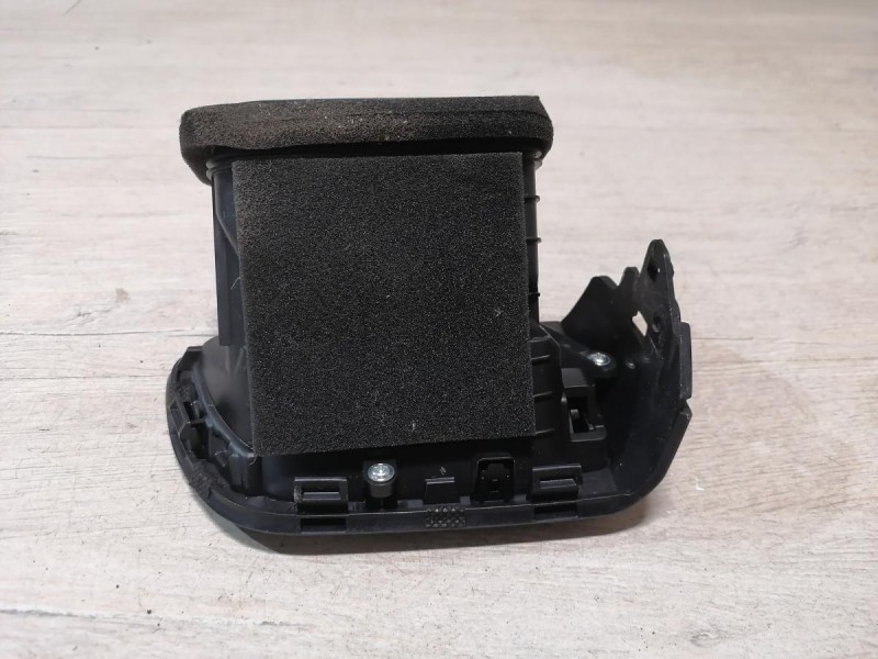 Rio 3 №10 дефлектор торпедо левый боковой