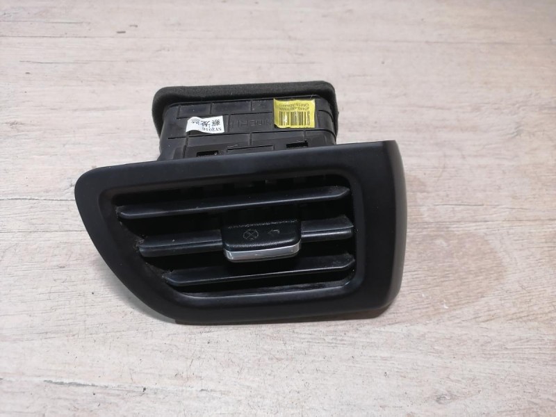 Rio 3 №10 дефлектор торпедо правый боковой