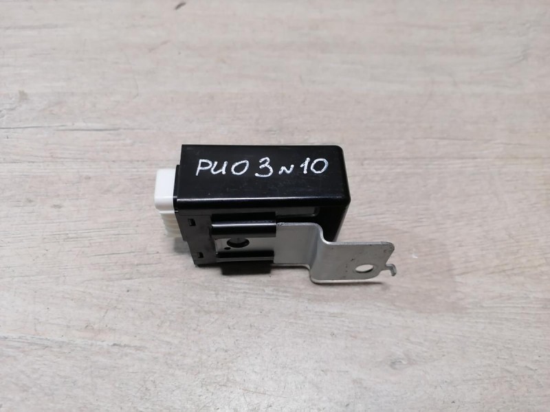 Rio 3 №10 реле поворотов