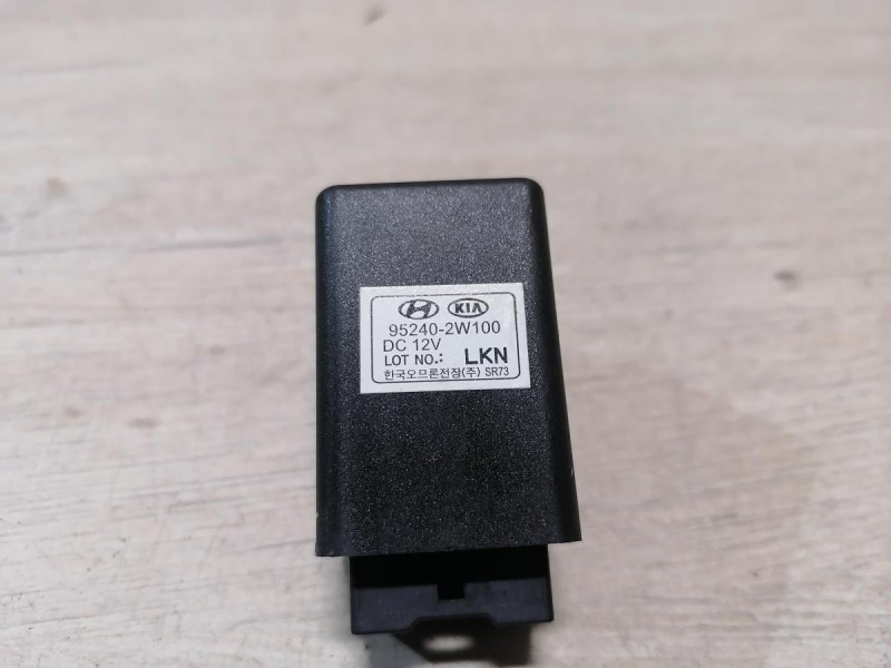 Rio 3 №10 реле стоп сигнала 952402w100