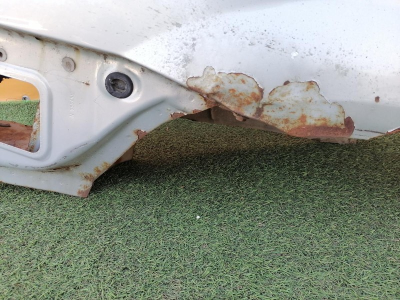 Logan ф1 №2 крыло заднее правое деф