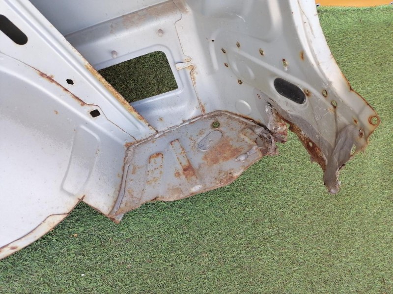 Logan ф1 №2 крыло заднее правое деф