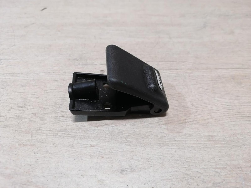 Rio 3 №10 ручка открывания капота в салоне